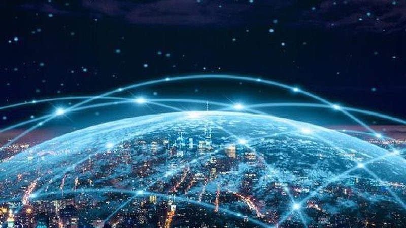 混合云与公有云：架构差异与适用场景解析**